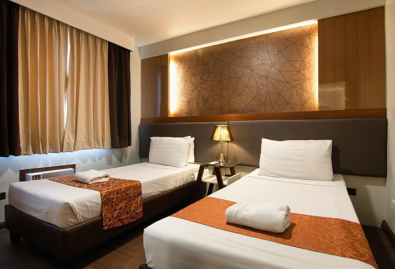 Fernandina 88 Suites Hotel Bandar Quezon Luaran gambar