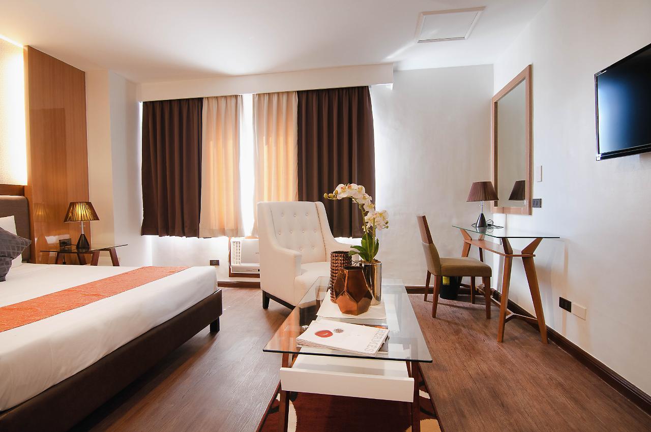 Fernandina 88 Suites Hotel Bandar Quezon Luaran gambar