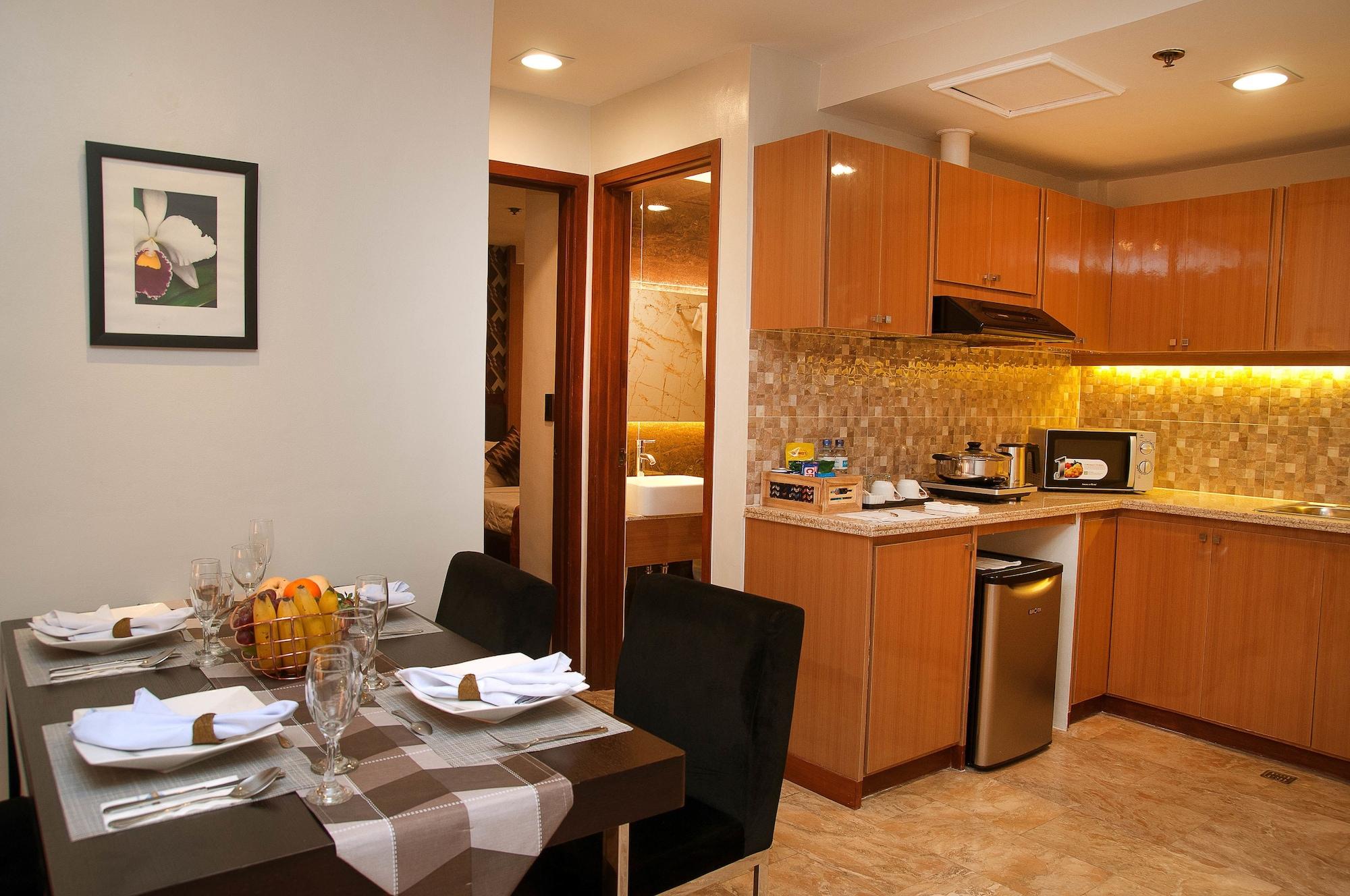 Fernandina 88 Suites Hotel Bandar Quezon Luaran gambar