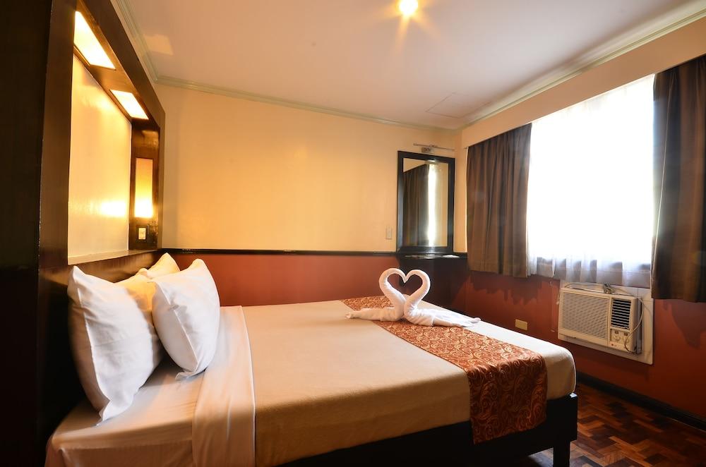 Fernandina 88 Suites Hotel Bandar Quezon Luaran gambar