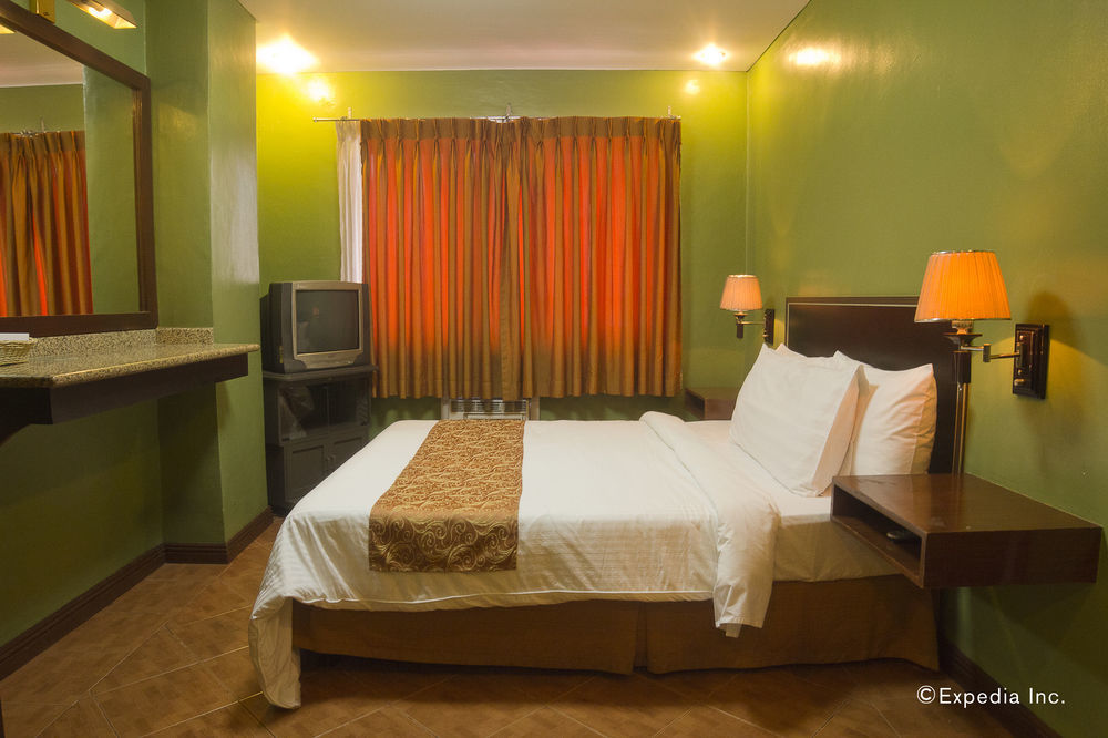 Fernandina 88 Suites Hotel Bandar Quezon Luaran gambar