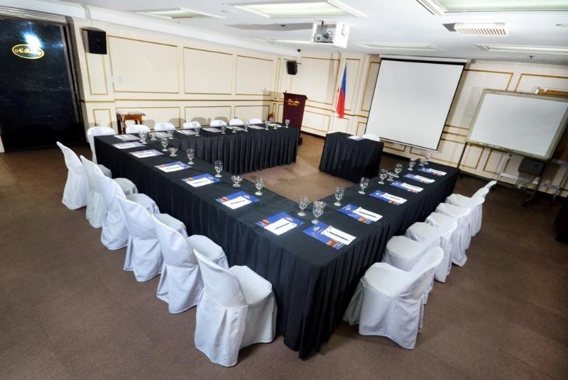 Fernandina 88 Suites Hotel Bandar Quezon Luaran gambar