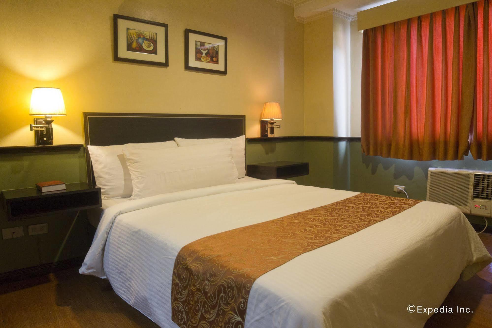 Fernandina 88 Suites Hotel Bandar Quezon Luaran gambar