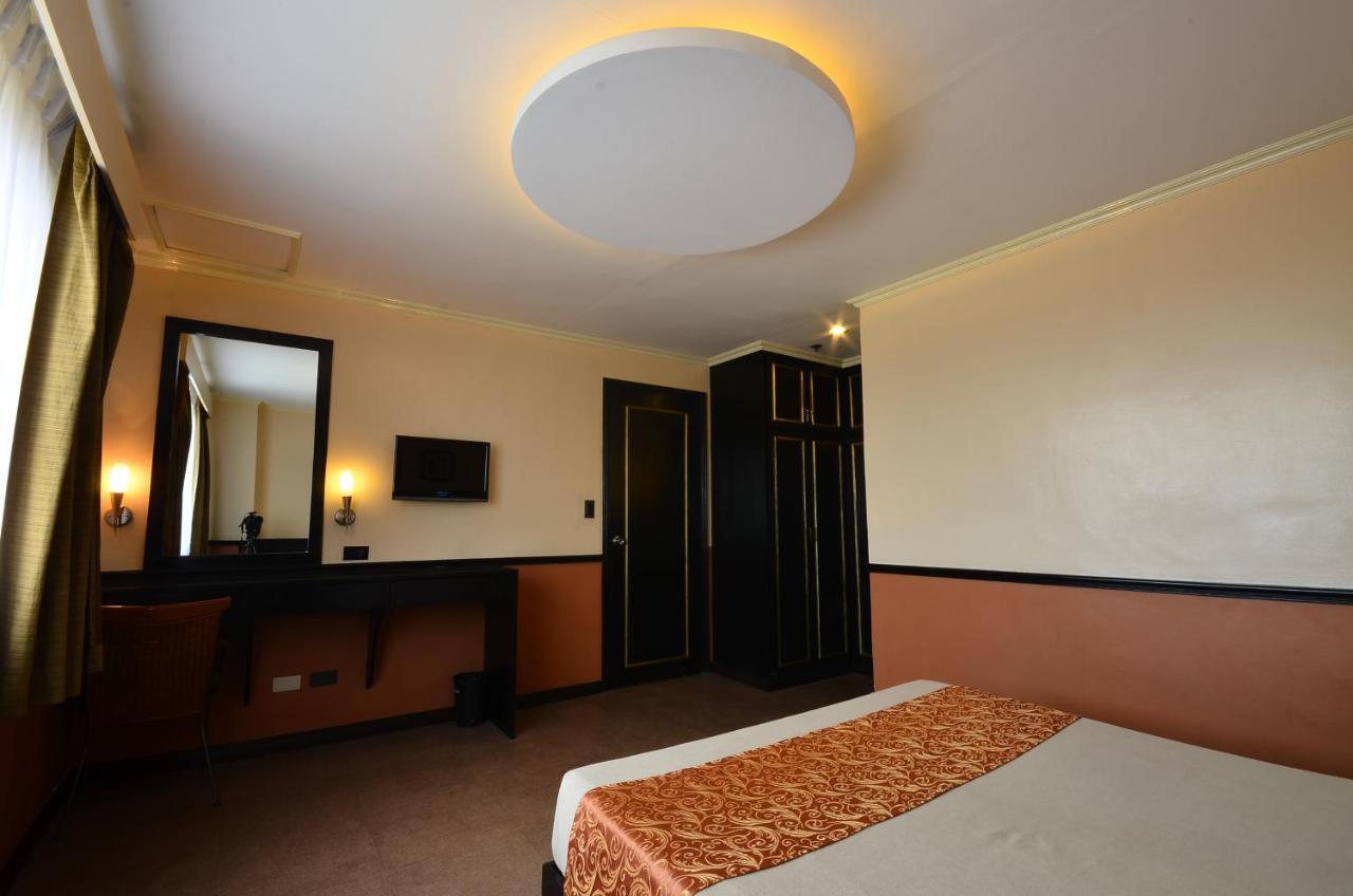 Fernandina 88 Suites Hotel Bandar Quezon Luaran gambar