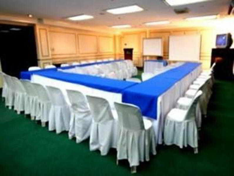 Fernandina 88 Suites Hotel Bandar Quezon Luaran gambar